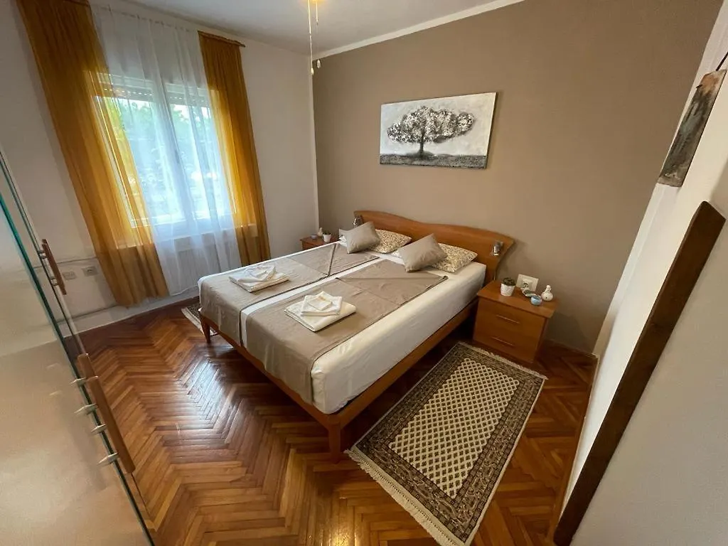 Apartman Pcelica Apartment Pula