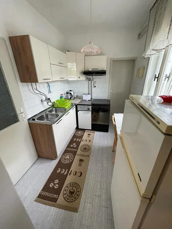 Apartman Pcelica Apartment Pula