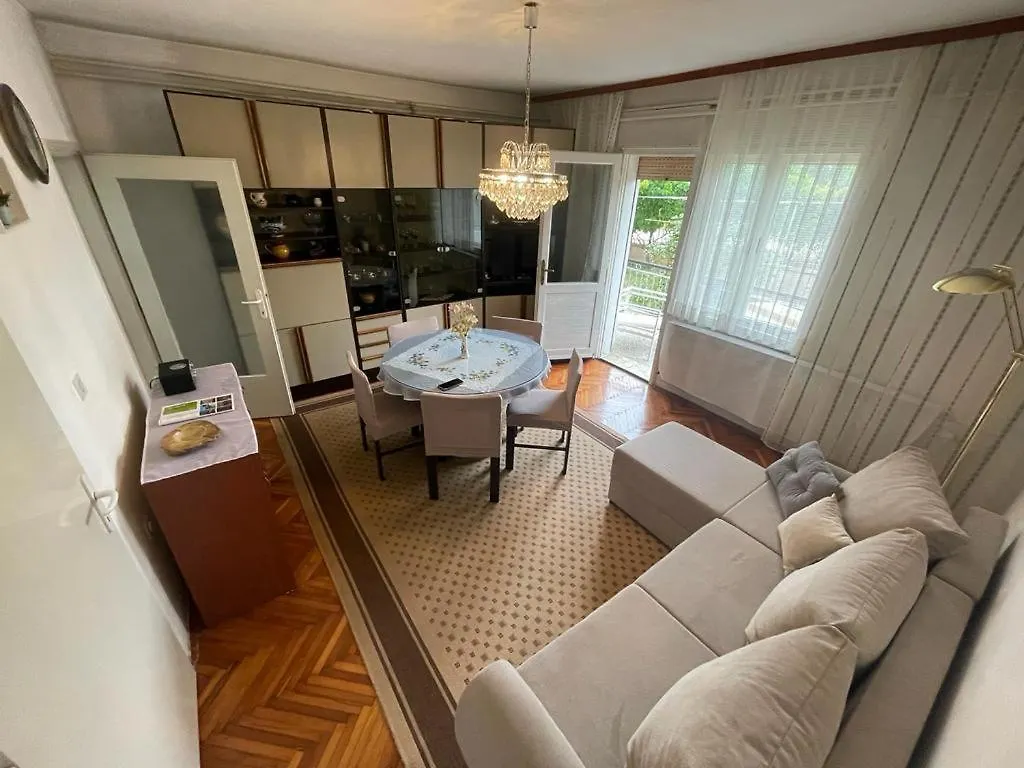 Apartman Pcelica Apartment Pula