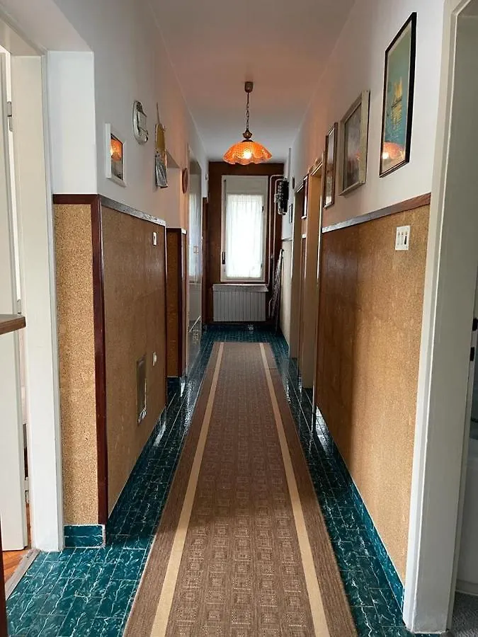 Apartman Pcelica Apartment Pula