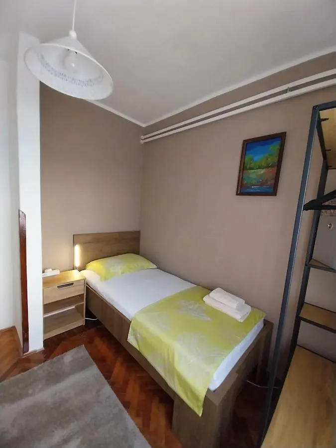 Apartman Pcelica Apartment Pula